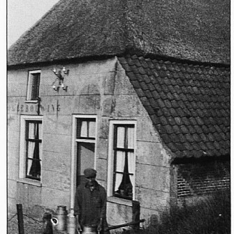 Voor het bestaan van het kadaster hadden percelen en boerderijen namen die vaak evele eeuwen oud zijn met soms een heel verrassende herkomst. Zo vormen ze een verborgen geschiedenisboek waaruit zaken als gebruik, eigendom, afmeting en soms nog veel oudere informatie of geschiedenis is af te leiden…